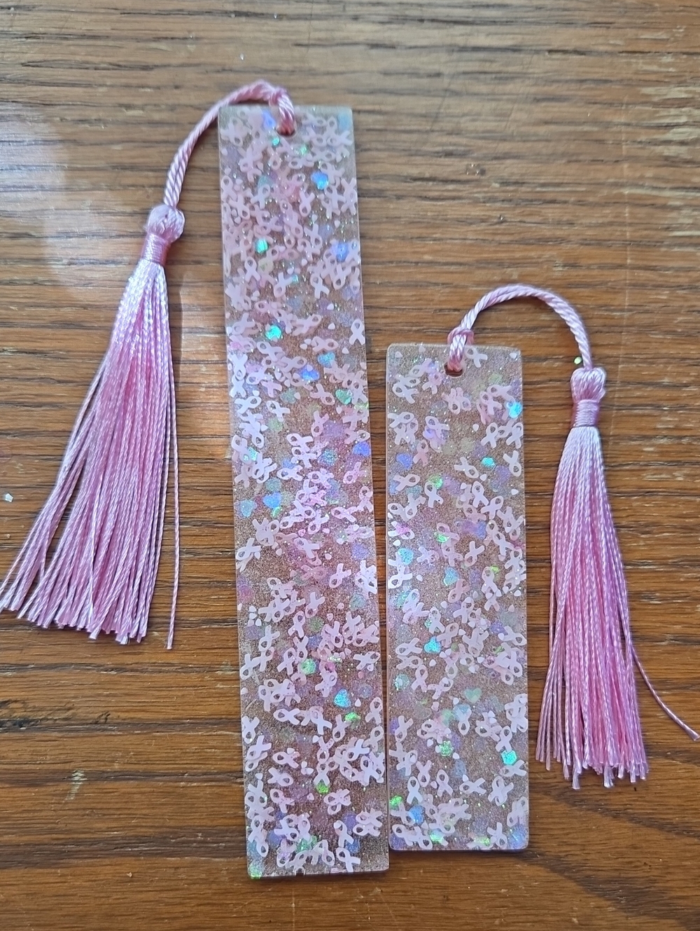 🎀Handmade-Pink Glitter Breast Cancer Tassel Bookmarks